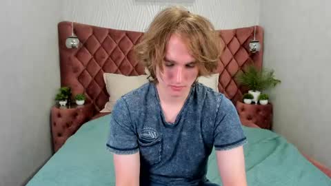 Snapshot of finnbev chatting on June 7, 2026, 8:12 pm finnbev online show from June 7, 2026, 8:12 pm