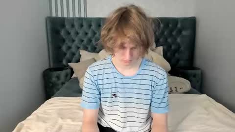 Snapshot of finnbev chatting on June 21, 2026, 8:44 pm finnbev online show from June 21, 2026, 8:44 pm