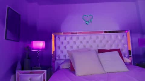 finnky1 online show from February 27, 2025, 3:36 am