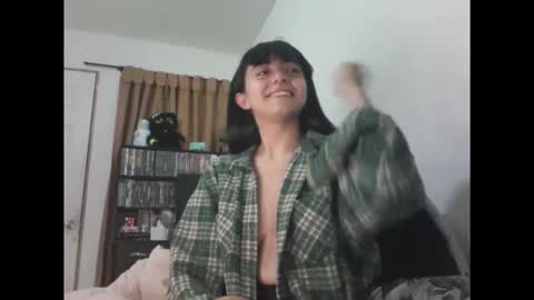 Snapshot of finnky1 chatting on May 6, 2026, 5:35 am finnky1 online show from May 6, 2026, 5:35 am