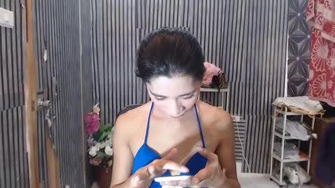 fiona908995 online show from May 10, 2026, 12:10 pm