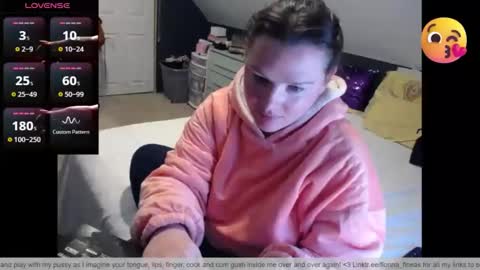 Snapshot of fionna_fineas chatting on April 26, 2026, 6:27 pm Fionna online show from April 26, 2026, 6:27 pm
