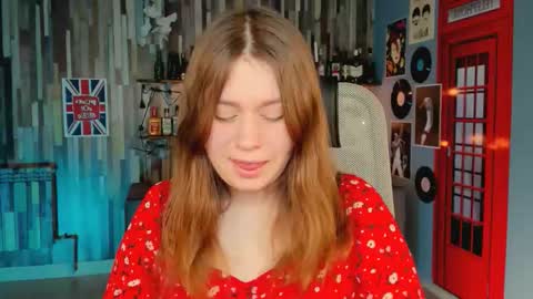 fiora online show from December 14, 2025, 5:46 am