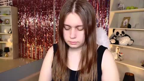 Snapshot of fioramarmoris chatting on May 10, 2026, 5:23 am fiora online show from May 10, 2026, 5:23 am