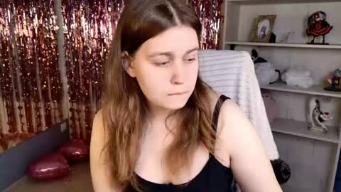 Snapshot of fioramarmoris chatting on May 31, 2026, 5:59 am fiora online show from May 31, 2026, 5:59 am