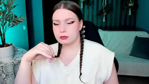 fiora online show from August 3, 2026, 9:04 am