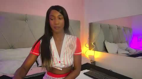 Snapshot of fiorelalenin chatting on August 2, 2026, 12:25 pm Fiorela Lenin online show from August 2, 2026, 12:25 pm