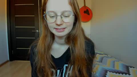 fire_luna online show from February 24, 2025, 9:10 am