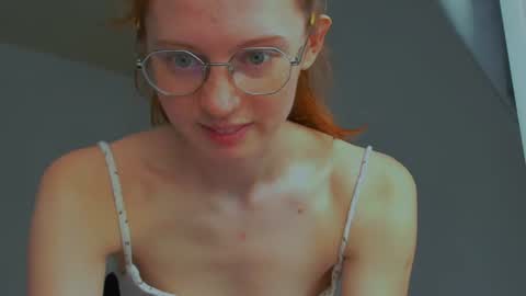 fire_luna online show from July 20, 2026, 1:13 pm