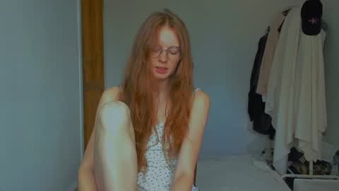 fire_luna online show from July 28, 2026, 9:26 am