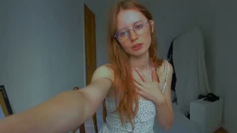 fire_luna online show from July 30, 2026, 9:08 am