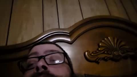 fishkeeper85 online show from April 12, 2026, 2:16 am