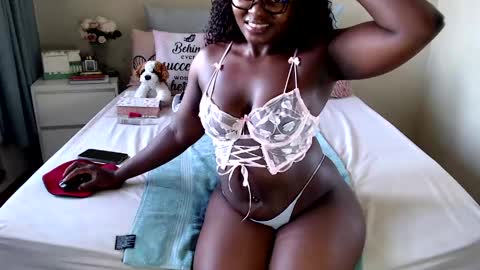 fitblair66_ online show from May 3, 2026, 1:50 pm