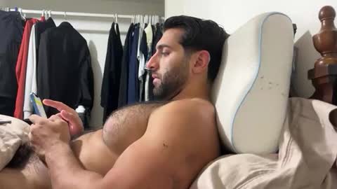 Snapshot of fitcurvyman4fun_69 chatting on November 5, 2025, 3:50 am fitcurvyman4fun_69 online show from November 5, 2025, 3:50 am