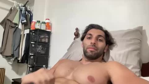 Snapshot of fitcurvyman4fun_69 chatting on May 1, 2026, 5:17 pm fitcurvyman4fun_69 online show from May 1, 2026, 5:17 pm