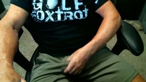 fitguy40 online show from May 21, 2026, 10:39 pm