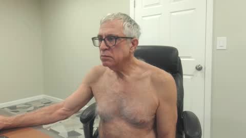 Snapshot of fitman999 chatting on December 25, 2024, 3:08 am Jon online show from December 25, 2024, 3:08 am