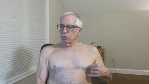 Snapshot of fitman999 chatting on March 3, 2025, 4:47 am Jon online show from March 3, 2025, 4:47 am