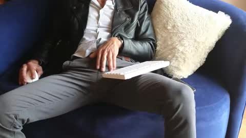 Harvey online show from March 16, 2026, 3:49 pm