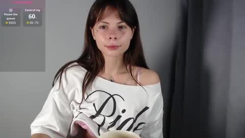 Snapshot of fitmila chatting on July 6, 2026, 8:11 pm fitmila online show from July 6, 2026, 8:11 pm