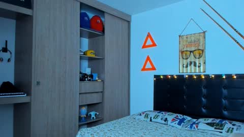 Snapshot of fitnolan chatting on February 20, 2025, 9:22 am Elias Valencia online show from February 20, 2025, 9:22 am