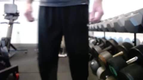 Snapshot of fitshow75 chatting on December 16, 2024, 7:21 pm Links in Bio below online show from December 16, 2024, 7:21 pm