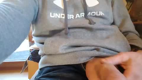 Snapshot of fiveforwilly1 chatting on February 1, 2025, 1:41 pm Markus online show from February 1, 2025, 1:41 pm