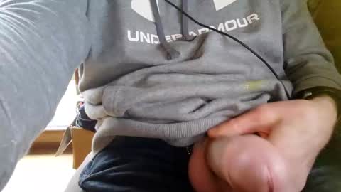 Snapshot of fiveforwilly1 chatting on February 22, 2025, 3:58 pm Markus online show from February 22, 2025, 3:58 pm