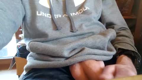 Snapshot of fiveforwilly1 chatting on February 23, 2025, 2:25 pm Markus online show from February 23, 2025, 2:25 pm