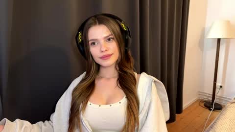 Emma online show from May 7, 2026, 2:55 pm