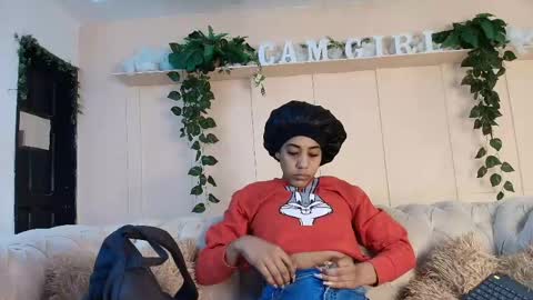 Flavia online show from May 13, 2026, 12:13 pm