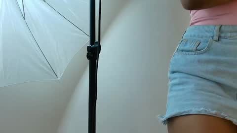 Flavia online show from May 18, 2026, 12:22 pm