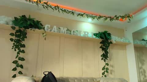 Flavia online show from May 21, 2026, 12:01 pm