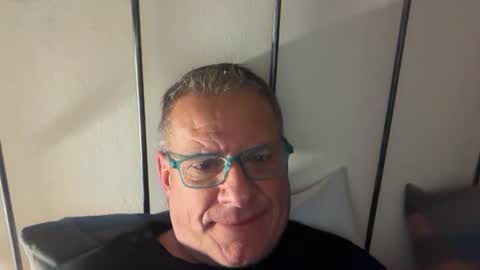 Snapshot of flavor1972 chatting on November 5, 2025, 8:53 pm flavor1972 online show from November 5, 2025, 8:53 pm
