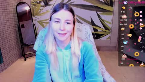 Snapshot of fleximona chatting on January 11, 2026, 10:31 am FlexiMona online show from January 11, 2026, 10:31 am