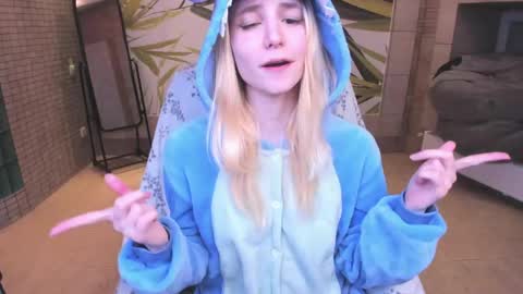 Snapshot of fleximona chatting on March 7, 2026, 9:12 pm FlexiMona online show from March 7, 2026, 9:12 pm