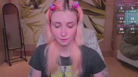 Snapshot of fleximona chatting on June 27, 2026, 8:52 am FlexiMona online show from June 27, 2026, 8:52 am
