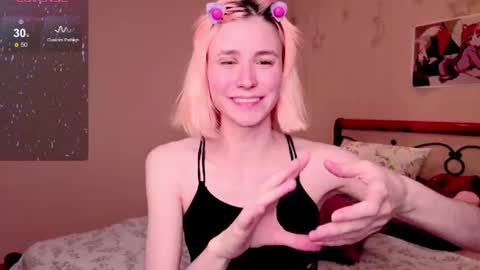Snapshot of fleximona chatting on July 11, 2026, 9:01 am FlexiMona online show from July 11, 2026, 9:01 am