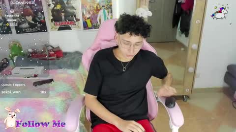 fli_uwu24 online show from January 15, 2025, 5:19 am