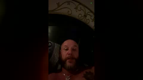 Snapshot of flippscaramelkitty chatting on December 3, 2025, 10:57 am Stick n Swirlz online show from December 3, 2025, 10:57 am