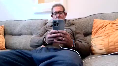 Flickrbrite online show from December 2, 2024, 9:50 pm