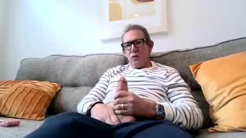 Flickrbrite online show from March 10, 2025, 8:12 pm