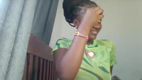 Snapshot of flirty_arrya chatting on April 24, 2026, 9:56 am flirty_arrya online show from April 24, 2026, 9:56 am