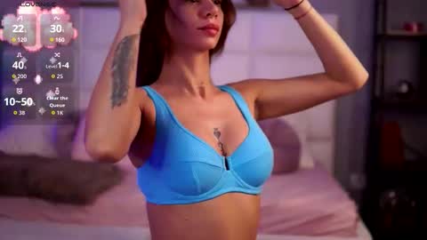 Ana online show from September 19, 2025, 2:46 am