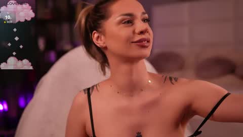 Snapshot of flirty_fawn chatting on June 23, 2026, 9:13 pm Ana online show from June 23, 2026, 9:13 pm