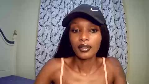 Snapshot of flirtyy_sheery chatting on February 21, 2025, 6:40 am sheery online show from February 21, 2025, 6:40 am