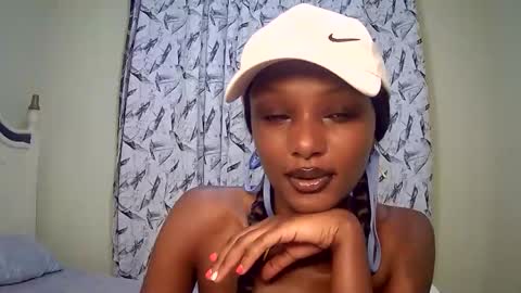 Snapshot of flirtyy_sheery chatting on March 7, 2025, 2:23 pm sheery online show from March 7, 2025, 2:23 pm