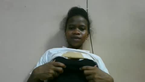 flora48230522373 online show from May 31, 2026, 6:53 am