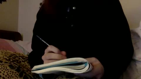 Snapshot of floraexploration chatting on February 3, 2025, 8:35 pm floraexploration online show from February 3, 2025, 8:35 pm