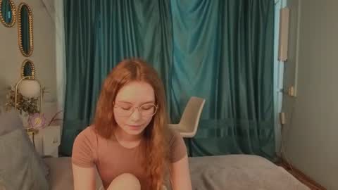 Snapshot of floralarsson chatting on July 8, 2026, 3:11 am hey there guys im Flora no not the one from WInx. But I love magical stuff and especially I love nature. I dont know I thin online show from July 8, 2026, 3:11 am